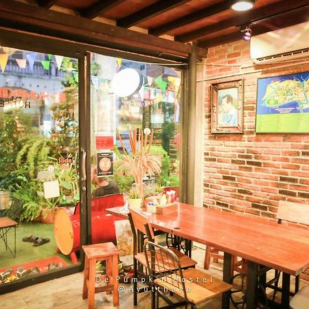 De Pumpkiin Hostel Пра Након Си Аютая Екстериор снимка