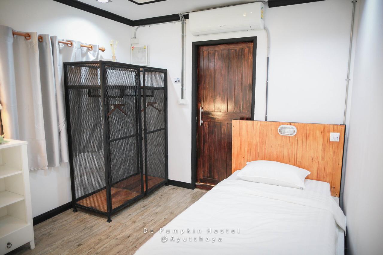 De Pumpkiin Hostel Пра Након Си Аютая Екстериор снимка