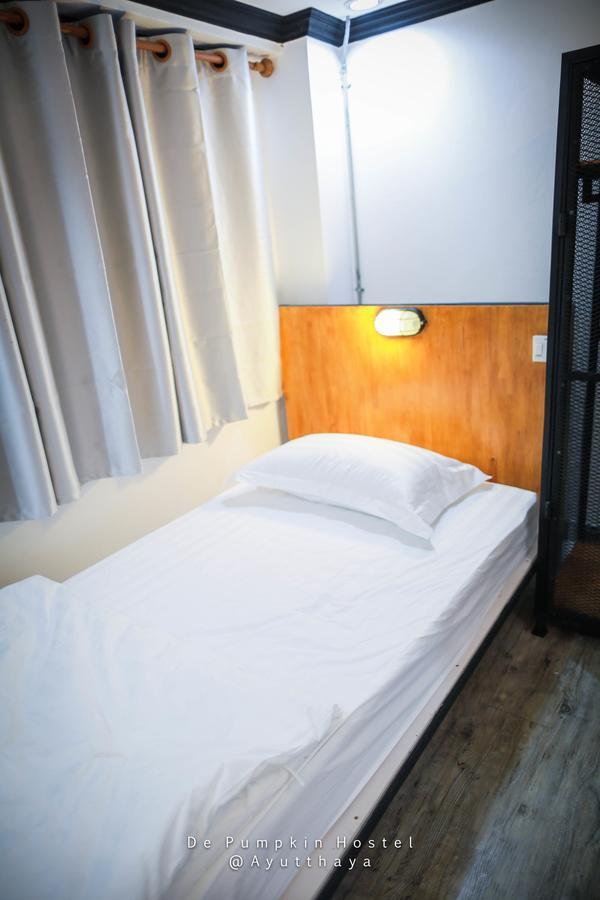 De Pumpkiin Hostel Пра Након Си Аютая Екстериор снимка