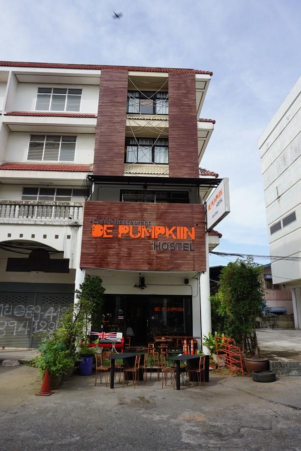 De Pumpkiin Hostel Пра Након Си Аютая Екстериор снимка